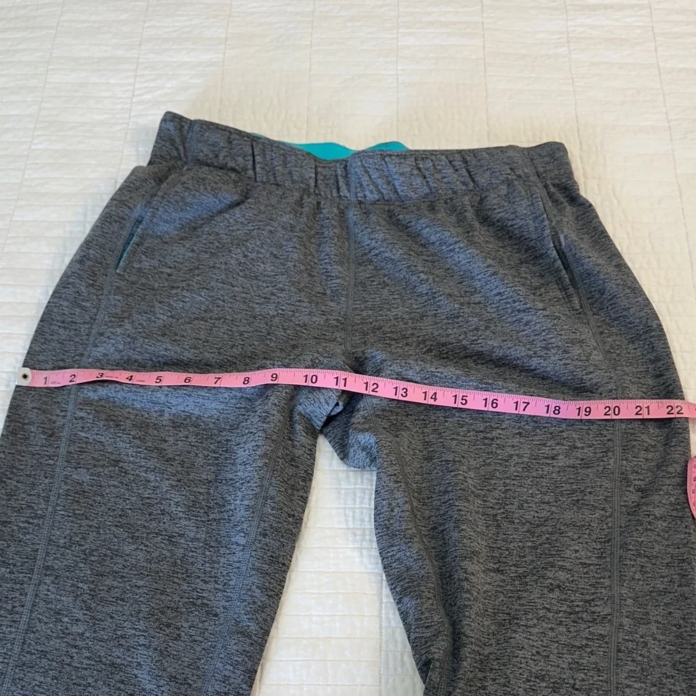 Nike Medium NWT Therma-Fit Gray Swearpant Track Pant - Picture 8 of 10